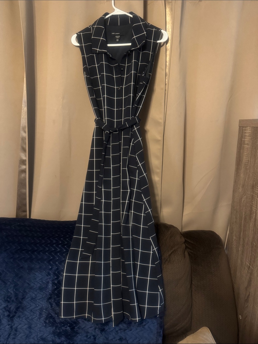 Maggy London Navy Blue and White Windowpane Sleeveless Maxi Shirtdress
